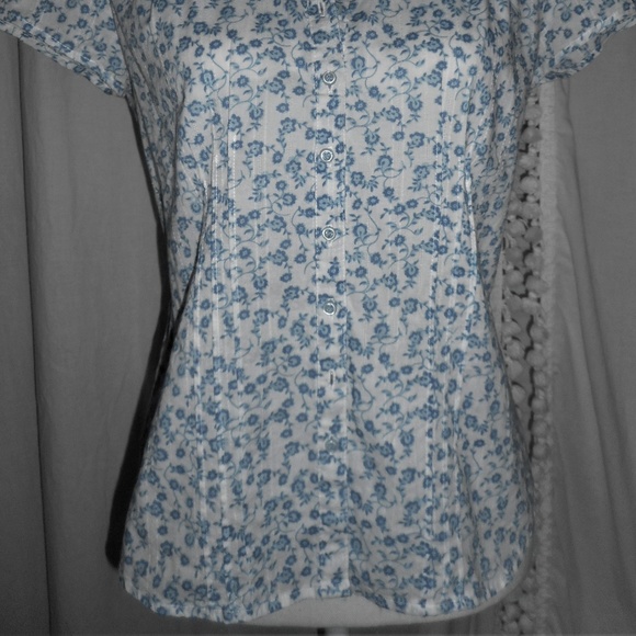 Dress Barn Blue Floral Cotton Button Down Top S - Picture 4 of 6